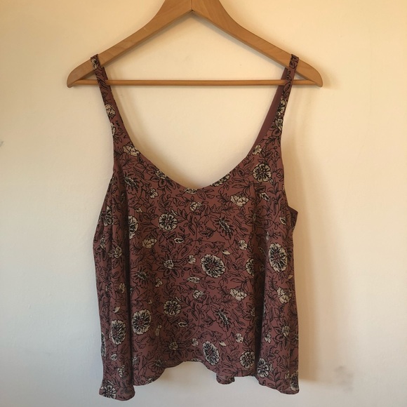 Beautiful Patterned Tank Top - Picture 3 of 3